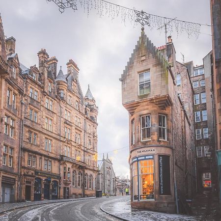 Pass The Keys Spacious And Homely Flat On The Royal Mile Edinburg Exteriör bild