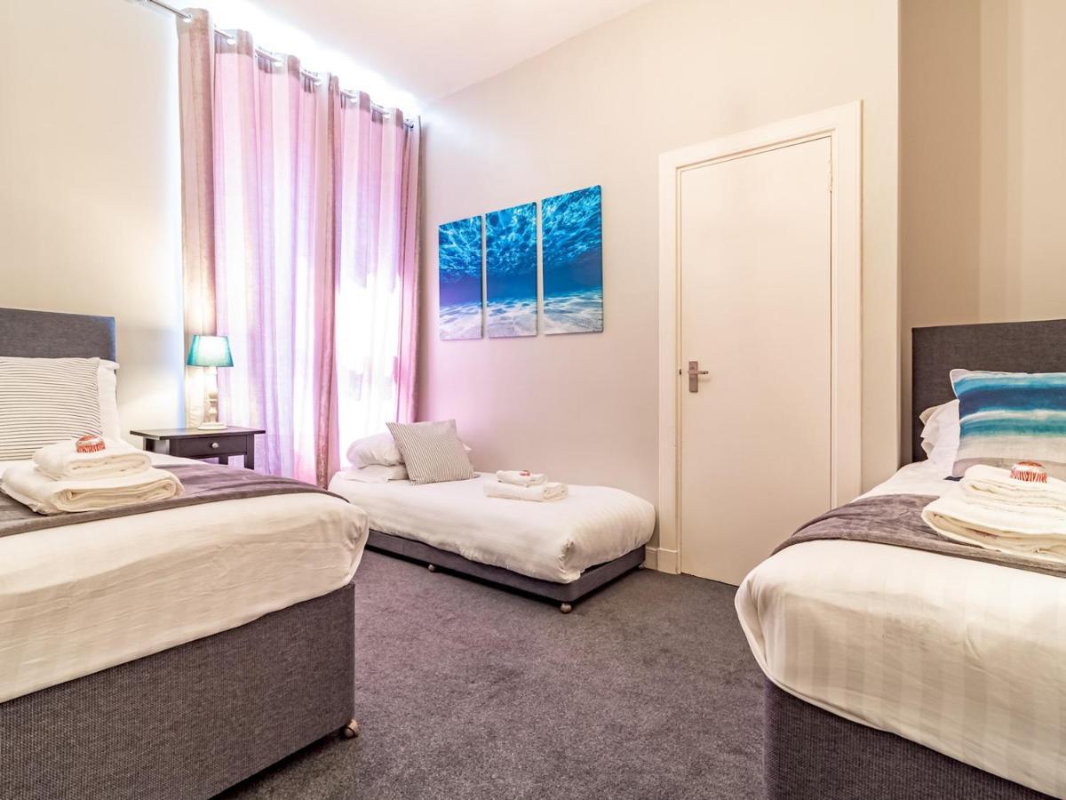 Pass The Keys Spacious And Homely Flat On The Royal Mile Edinburg Exteriör bild