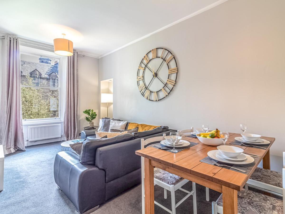 Pass The Keys Spacious And Homely Flat On The Royal Mile Edinburg Exteriör bild