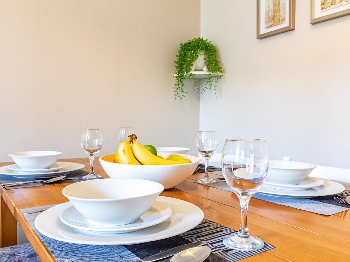 Pass The Keys Spacious And Homely Flat On The Royal Mile Edinburg Exteriör bild