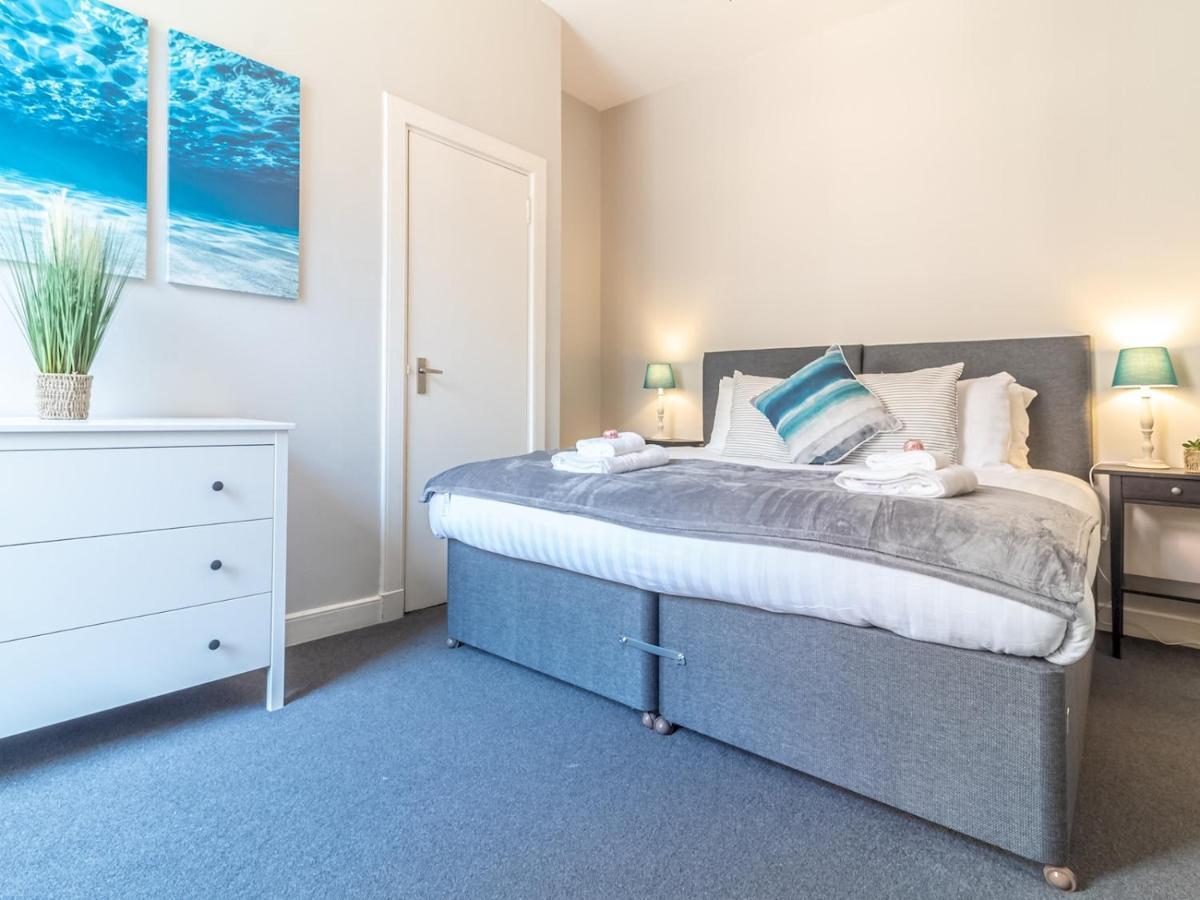 Pass The Keys Spacious And Homely Flat On The Royal Mile Edinburg Exteriör bild