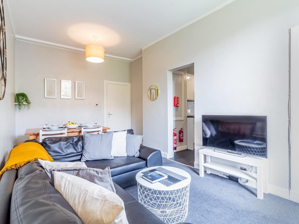 Pass The Keys Spacious And Homely Flat On The Royal Mile Edinburg Exteriör bild