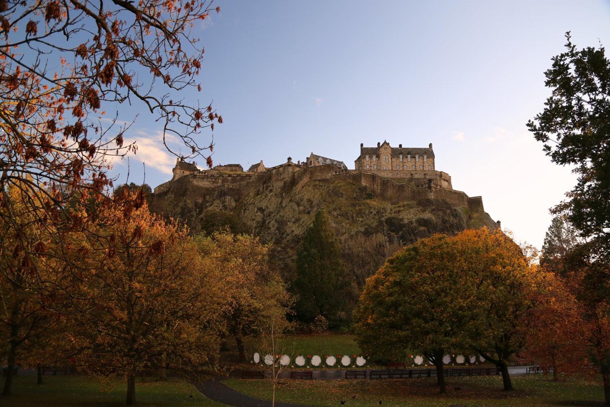 Pass The Keys Spacious And Homely Flat On The Royal Mile Edinburg Exteriör bild